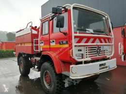 Camión Renault Gamme M 210 bomberos camión cisterna incendios forestales usado