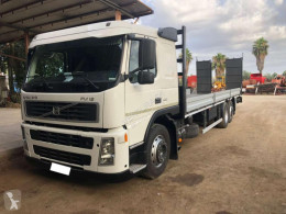 Camion Volvo FM 12.420 6X2 cassone usato