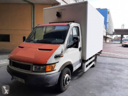 Camion fourgon Iveco Daily 65C15