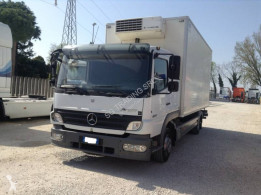 Ciężarówka chłodnia z regulowaną temperaturą Mercedes Atego 822
