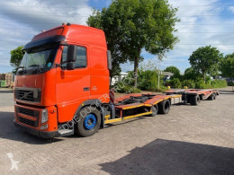 Vrachtwagen autotransporter Volvo FH12 420