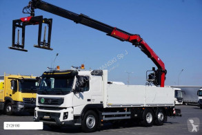 شاحنة Volvo FMX / 370 / / 6 X 2 / SKRZYNIOWY + HDS / HMF 2000 L3 / OŚ SKRĘTN منصة مستعمل