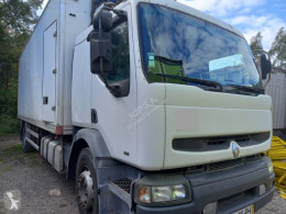 Renault insulated truck