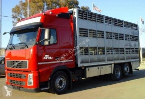 Kamion přívěs pro přepravu dobytka Volvo