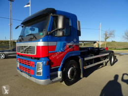 Volvo hook lift truck FM 300