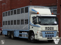 Vrachtwagen veewagen voor runderen Volvo FM9 FM 9.300 6x2*4 - Livestock box Berdex 2 Deck - I shift - Old tacho - Steering axle