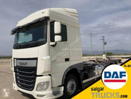 DAF XF105 105.460, truck used container