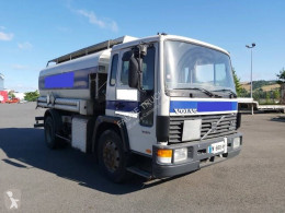 Vrachtwagen tank koolwaterstoffen Volvo FL 615