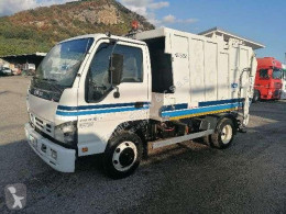 Camion benne à ordures ménagères Isuzu
