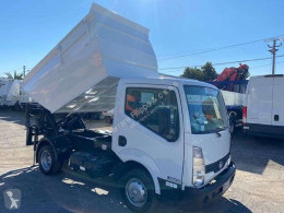 Nissan 35-13 camion benne à ordures ménagères occasion