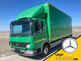 MercedesAtego1018