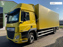 camion furgon pentru mutari DAF