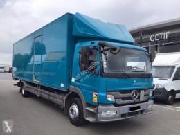 MercedesAtego1218