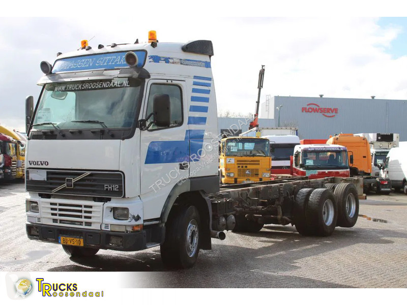 Camion Volvo 12420 + Euro 2 + 6x2 + Manual