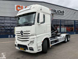 MercedesActros2648