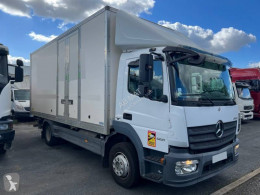 MercedesAtego1221
