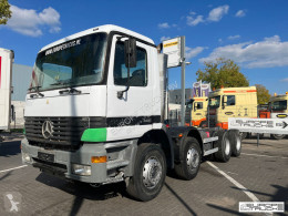MercedesActros3235