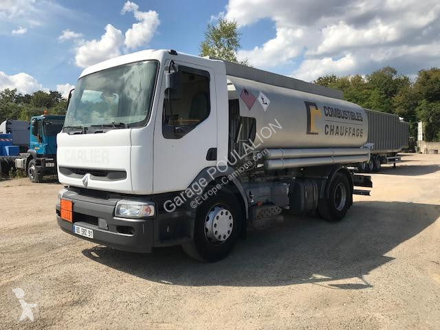Vrachtwagen Renault citerne MAGYAR...