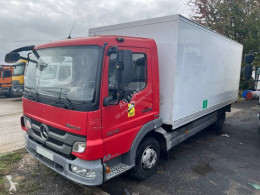 MercedesAtego1018