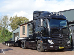 MercedesActros1842