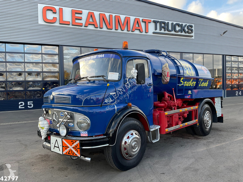 Camion Mercedes Saugaufbau Oldtimer