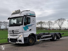 MercedesActros2551