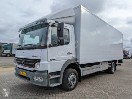 MercedesAtego1318