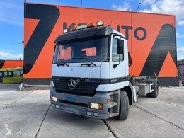 MercedesActros1831
