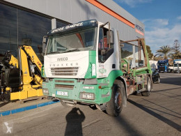 camion transport containere Iveco