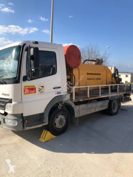 MercedesAtego818