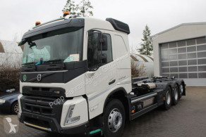 camion dublu Volvo