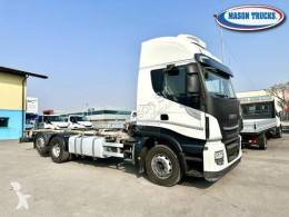 camion transport containere Iveco