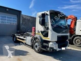 camion multiplu Volvo