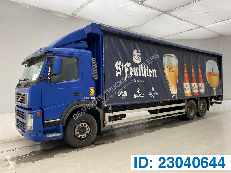Camion Volvo 300 - 6x2