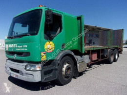 camion transport utilaje Renault
