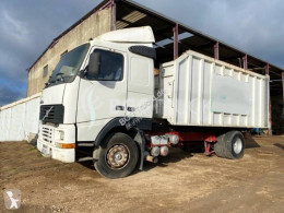 camion transport containere Volvo