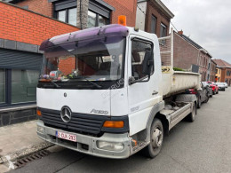 camion transport containere Mercedes