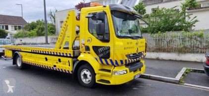 camion vehicul de tractare Renault