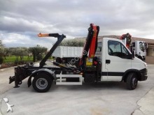 Kamión hákový nosič kontajnerov Iveco Daily 70C15V