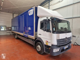 MercedesAtego1221 
