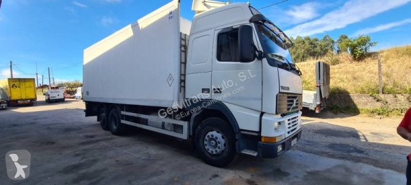Camion fourgon Volvo