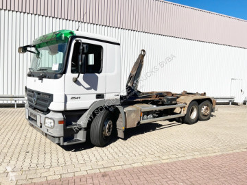 Camion polybenne Mercedes