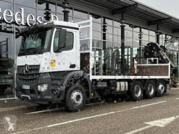 Camion grue standard Mercedes