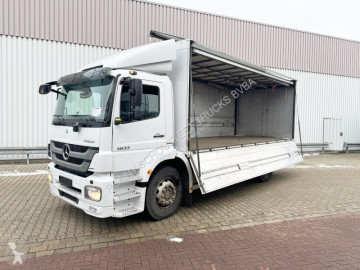 Camion fourgon Mercedes