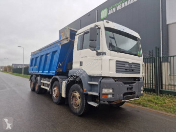 Camion benne MAN