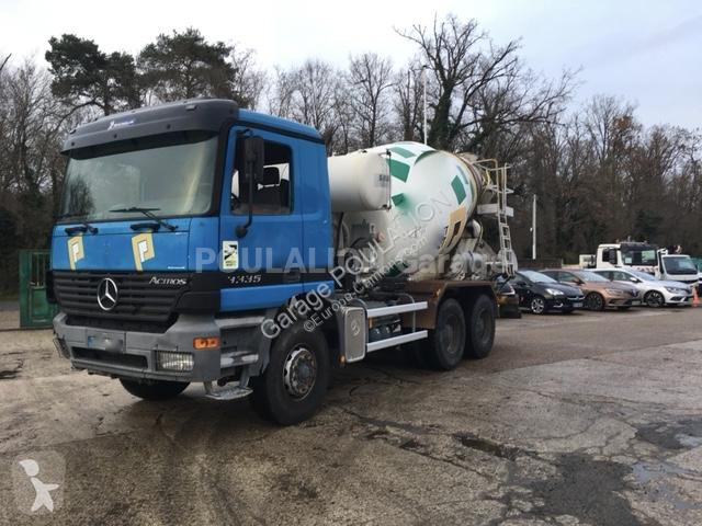 Kamion Mercedes TOUPIE 7 M3, avec pompe à...
