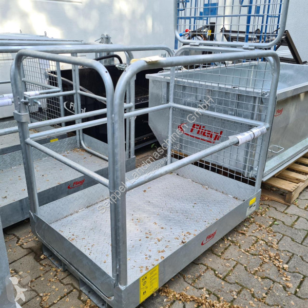 Camion Fliegl Arbeitsbühne Light