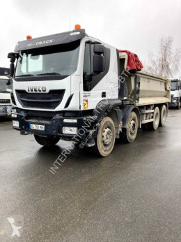 CAMION BENNE IVECO 26T (avec Chauffeur uniquement)