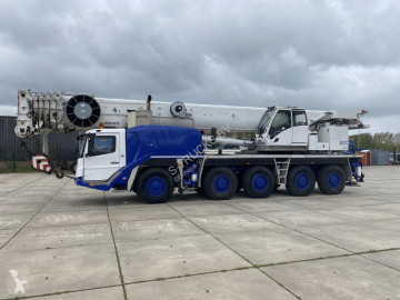 Camion grue Grove