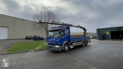 Camion grue Renault
